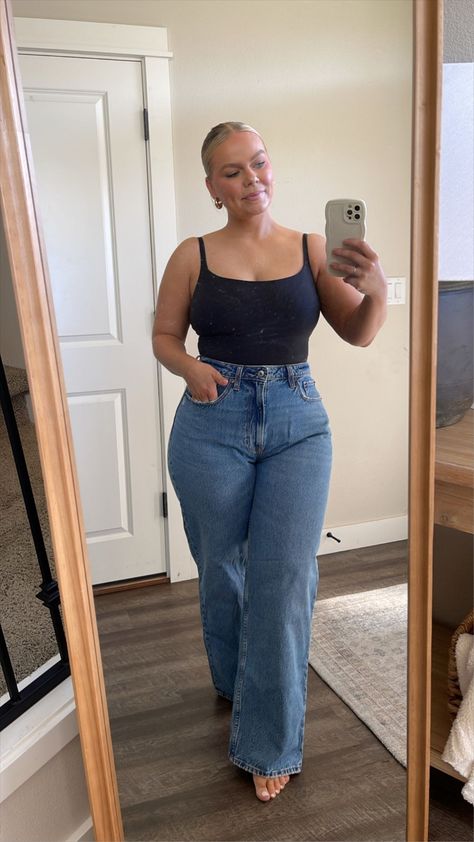 Curve Love High Rise Loose Jean curated on LTK Cute Jean Summer Outfits, Size 12 Jeans Outfit, Outfit For Hourglass Shape, Plus Size Straight Leg Jeans Outfits, Size 14/16 Outfit Ideas, Straight Jean Outfits, Curvy Jeans Outfit, Plus Size Wide Leg Jeans Outfit, Style Priorities