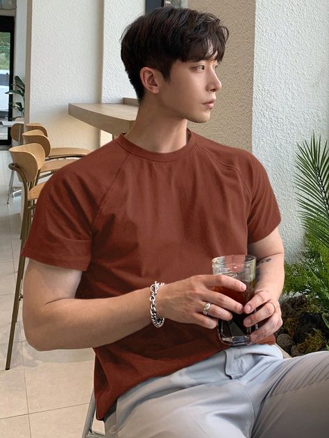 Brown Casual Collar Short Sleeve Knitted Fabric Plain  Embellished Non-Stretch Summer Men Clothing Asian Outfits Men, Aquaman Injustice, Asian Skin Tone, Asian Male Model, Asian Men Fashion, Polo Shirt Outfits, Asian Haircut, Boys Day, Mens Casual Dress Outfits