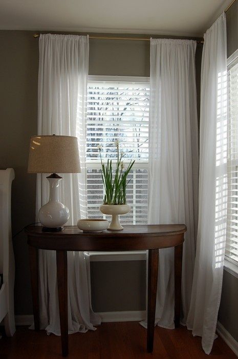 Blinds And Curtains Together, Olive House, Dnevni Boravak, Nice House, Window Treatments Bedroom, Voile Curtains, Curtains Living, Custom Drapes, Bedroom Windows