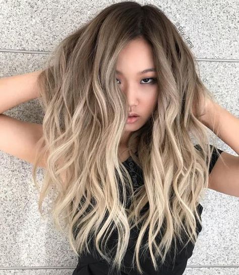 Long Wavy Ash Blonde Hair Asian Ombre Hair, Blond Închis, Hair Color 2017, Hair Color Asian, Ash Blonde Hair Colour, Blonde Asian, Ash Blonde Balayage, Bold Hair Color, Ombre Hair Blonde