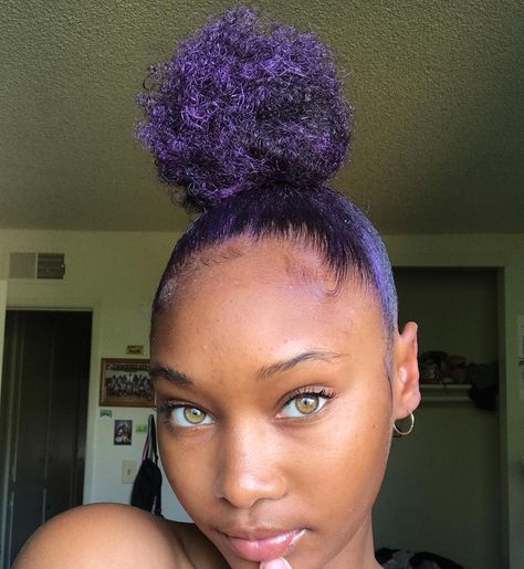 Instagram post by 16; only page. • Nov 5, 2018 at 2:55am UTC Curly Hair Color Ideas Purple, Natural Curly Hair Color, Natural Curly Hair Color Ideas, Hair Color Ideas Purple, Short Lavender Hair, Purple Natural Hair, Lavender Hair Dye, Cute Short Natural Hairstyles, Dying Natural Hair