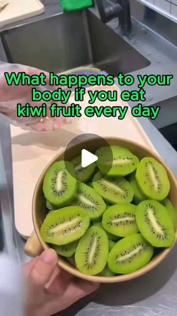 Fat Loss Made Simple on Instagram: "👉 Type "Smoothie" If You Want To More Post From @bellyfatlosssmoothie  What happens to your body if you eat kiwi fruit every day?  💝 @bellyfatlosssmoothie provides simple detox smoothie recipes to help you change your breasts effectively⚡️  👉 Follow @bellyfatlosssmoothie to get daily recipes.  #detoxsmoothie #detox #detoxing #detoxwweightloss #detoxforwweightloss" Kiwi Benefits, Simple Detox, Refreshing Snacks, Kiwi Smoothie, Detox Smoothie Recipes, Best Fat Burning Foods, Smoothie Detox, Easy Detox, Daily Recipes