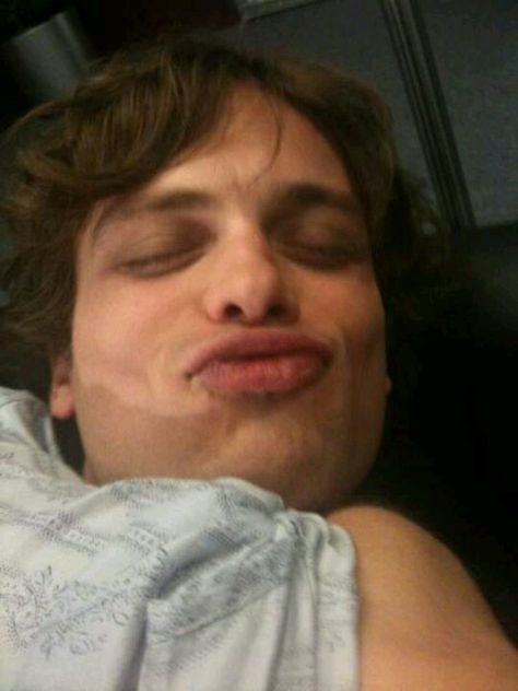 I have never been so tempted to kiss a picture!!! Dr Reid, Dr Spencer Reid, Crimal Minds, Matthew Gray, Matthew Gray Gubler, Spencer Reid, Celebrity Crush, A Man, Vision Board