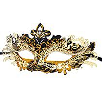 Check this out! Forehead Pictures, Rich Wedding, Carnival Of Venice, Venetian Masks, Venetian Mask, Carnival Masks, Black Clothing, Masks Masquerade, Beautiful Mask