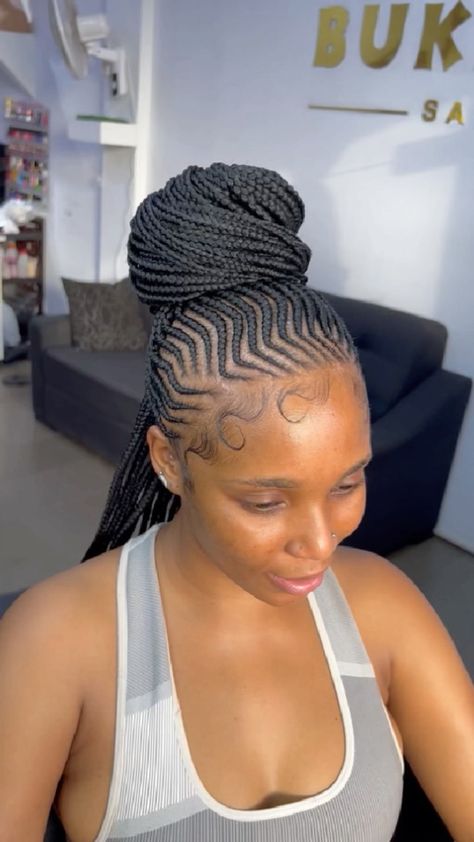 Abuja Styles, Carrot Braids, Medium Cornrows, Stylish Cornrows, Girl Maintenance, Range Accessories, All Back Hairstyle, Straight Up Hairstyles, Half Braids