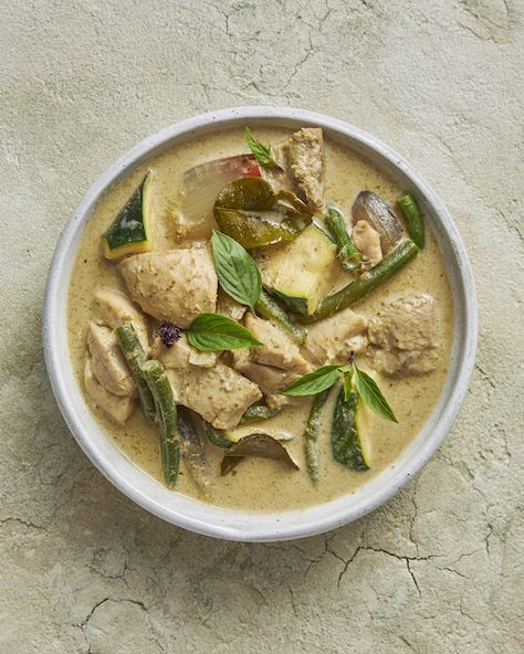 Marion Grasby’s Classic Green Curry | Marion's Kitchen Marion Kitchen Recipes, Marion’s Kitchen Recipes, Marions Kitchen Recipes, Marion Gasby, Marion Grasby Recipes, Marions Kitchen, Marion Grasby, Marion's Kitchen, Poultry Dishes