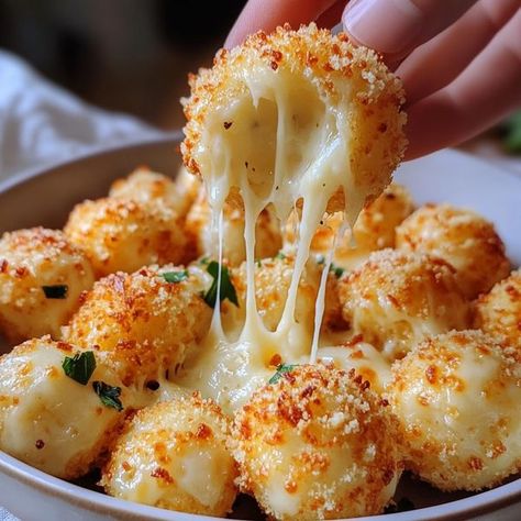 recipes quickie | Cheesy Parmesan Mozzarella Bites 🧀 | Facebook Recipes Using Shredded Mozzarella Cheese, Cheesy Parmesan Mozzarella Bites, Mozarella Cheese Recipe, Mozarella Balls, South Beach Diet Snacks, Parmesan Bites, Mozzarella Bites, Nice Buns, Graduation Food