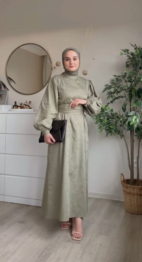 Baju Sage Green, Sage Green Bridesmaid Dresses Hijab, Sage Dress Hijab, Bridesmaid Sage Green Hijab, Hijau Sage Dress Hijab, Baju Sage Green Hijab, Dress Hijab Sage, Dress Sage Green Hijab, Model Bridesmaid Dress Hijab Satin