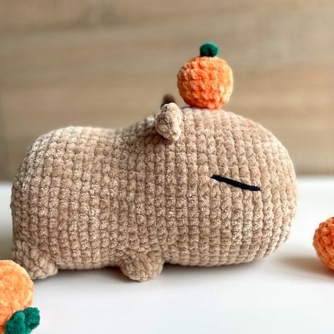 CAPYBARA CROCHET PATTERN, AMIGURUMI GUINEA PIG PLUSHIE, STUF - Inspire Uplift #knittedtoys #handmade #knittedtoysfreepatternseasy #knittedtoysfreepatternsbunnies Capybara Crochet Pattern Free, Huge Amigurumi, Amigurumi Simple, Capybara Crochet Pattern, Amigurumi Capybara, Capybara Crochet, Crochet Capybara, Hamster Kawaii, Pig Plushie