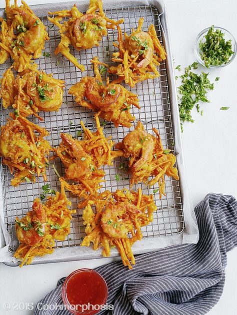 Shrimp fritters Potato Shrimp, Asian Cuisine Recipes, Prawn Fritters, Shrimp Fritters, Super Bowl Food Easy, Sweet Potato Fritters, Crispy Shrimp, Crispy Sweet Potato, Potato Fritters