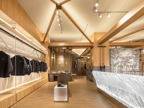 This Arc’teryx ski store is designed to be a ‘campfire in the snow’ - The Spaces Ski Store, Mountain Chalet, Architectural Practice, Wood Burner, Architecture Visualization, Retail Space, Elle Decor, Ski Resort, Cool Lighting