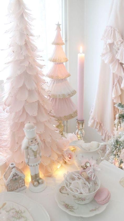 Pink Christmas Bedroom, Land Of Sweets, Pink Christmas Trees, The Nutcracker Ballet, Tout Rose, Coquette Christmas, Delicious Hot Chocolate, Pink Xmas, Pink Christmas Decorations