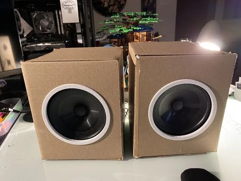 These are parts to construct a cardboard box speaker enclosure.Go to my website to learn how to make this project:https://garrettmei.com/cardboard-speaker/In order to make 1 passive and 1 active speaker, you need:2x BassPort3x TerminalPlate2x Ring1x Board MountFor the actual speaker drivers, I used a 6.5 inch coaxial driver from a Honda Civic. Cardboard Speakers Boxes, Cardboard Speaker, Physics Projects, Diy Wooden Crate, Box Speaker, Speaker Enclosure, Speaker Projects, Big Speakers, Vbs 2024