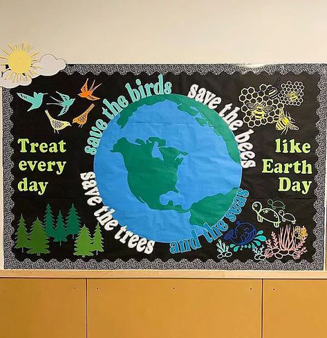 21 Earth Day Bulletin Board Ideas and Crafts - TeachersParadise Earth Day Display, Earth Day Bulletin Board Ideas, Earth Day Bulletin Board, Notice Board Decoration, April Bulletin Boards, Soft Board Decoration, Hallway Bulletin Boards, Creative Bulletin Boards, Science Bulletin Boards