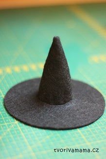 Mini Witch Hat : 3 Steps - Instructables Witch Hats Decorations, Mini Witch Hat Template, Mini Witches Hat, Mini Witch Hat Diy, Diy Mini Witch Hat, Felt Witches Hat, Small Witch Hat, Pumpkin Drawings, Fall Felt Crafts