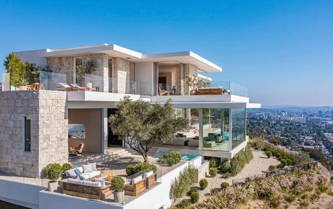 Stahl House, Bel Air Mansion, Hollywood Hills Homes, Casas Coloniales, Homes For Rent, White Oak Floors, Modern Mansion, House Architecture, Hollywood Hills