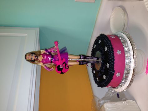 Barbie Rockstar! Rockstar Cake, Annabelle 1, Barbie Rockstar, Rock Star Cakes, 1st Bday Party, Rock Star Birthday, Birthday Barbie, Star Cake, Star Birthday