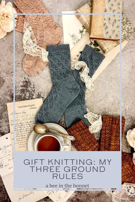 Easy Knitting Gifts, Knitted Presents Gift Ideas, Easy Knit Gifts, Knit Gifts Ideas, Knitted Gifts Ideas, Knitted Presents, Knitted Gift Ideas, Quick Knit Gifts, Gift Knits