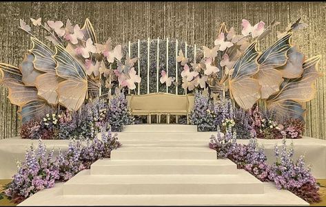 Butterfly Backdrop Wedding, Butterfly Reception Decor, Butterfly Theme Stage Decoration, Debut Background Design, Stage Birthday Decoration, Pelamin Elegant, Debut Motif Ideas, Debut Stage Design, Butterfly Stage Decoration