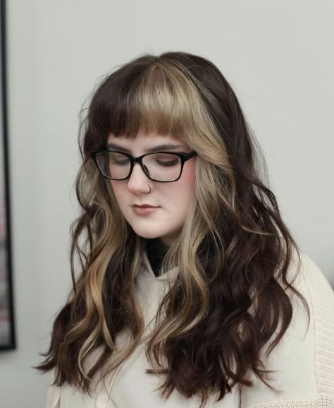 Bleached Bangs With Highlights, Blonde Front Color Block, Shag Split Dye, Round Glasses With Bangs, Color Block Hair 2023, Hair Colour Blocking Ideas, Split Dyed Shag Hair, Goth Mom Hair, Bangs For Round Face Plus Size