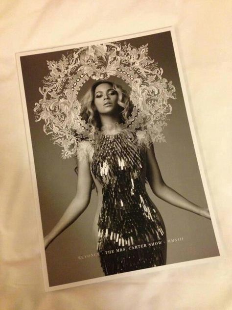 Beyoncé Beyonce 2013, Book Program, Mrs Carter, World Tour, Beyonce, Mint Condition, Flapper Dress, Mint, Books