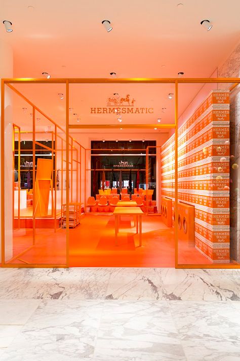 Herm - News - Frameweb Orange Store, Hermes Store, Window Display Retail, Concept Stores, Visual Merchandising Displays, Interior Shop, Store Window Displays, 80th Anniversary, Architecture Magazines