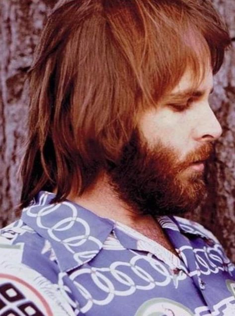 carl wilson of the beach boys. Carl Wilson, Mike Love, Beach Boys, The Beach Boys, Love Of My Life, The Beach, Surfing, Songs, Music