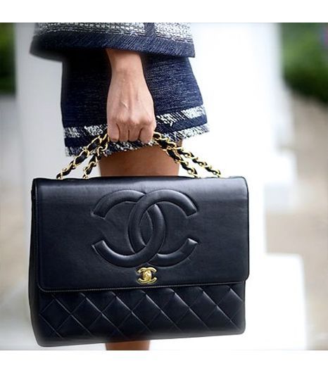 Chanel Τσάντες Louis Vuitton, Star Nail, Moda Chanel, Navy Chanel, Chanel Boutique, Chanel Cruise, Nail Services, Chanel Couture, Kelly Bag