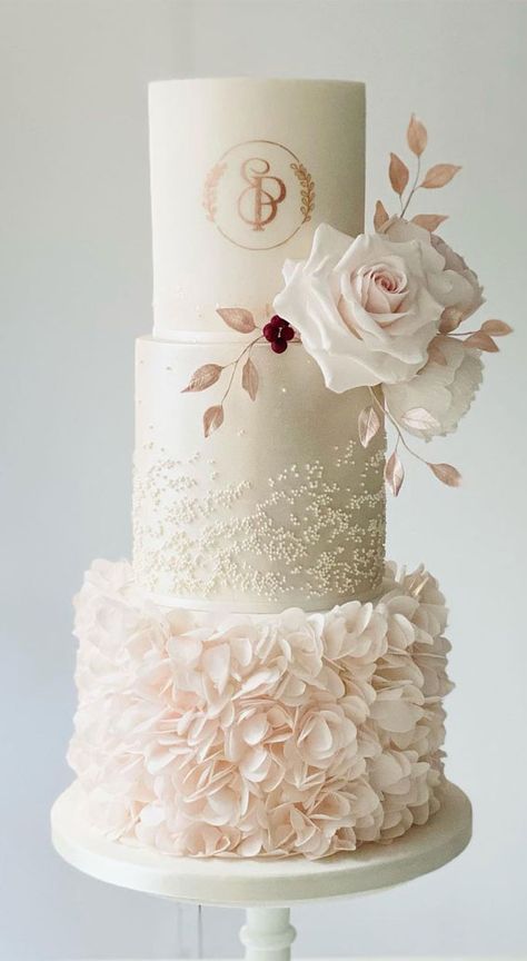 Wedding Cakes With Gold, Pearl Wedding Cakes, Wedding Cake Burgundy, Rose Gold Wedding Cake, Wedding Cake Gold, Burgundy Wedding Cake, Blush Wedding Cakes, Rose Gold Wedding Cakes, Wedding Cake Pearls