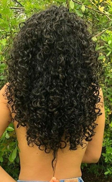 Aesthetic Surgeon, Healthy Curly Hair, Long Natural Curly Hair, Curly Hair Photos, Beautiful Curly Hair, Hairdos For Curly Hair, Black Curly Hair, Curly Hair Inspiration, Curly Girl Hairstyles