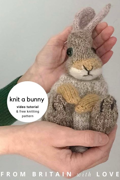 Rabbit Video, Knitting Animals, Claire Garland, Rabbit Knitting Pattern, Knitted Bunnies, Bunny Knitting Pattern, Knitted Bunny, Rabbit Gif, Knitting Videos Tutorials