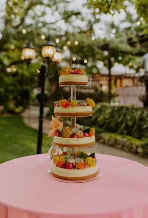 Floral Cheesecake, Maximalist Wedding Cake, Eclectic Wedding Cake, Colorful Wedding Aesthetic, Funky Wedding Cake, Cheesecake Wedding Cake Ideas, 70s Wedding Cake, Nikah Inspiration, Non Traditional Wedding Cakes