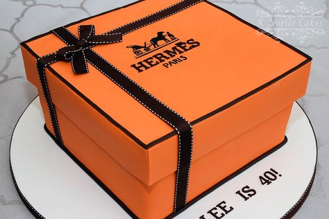 Herm`es Box cake by K Noelle Cakes Cartier Birthday Theme, Brand Birthday Cake, Hermes Cake Design, Hermes Cake Birthdays, Lacoste Cake, Hermes Boxes Decor, Hermes Cake, Louis Vuitton Torte, Designer Bag Cake