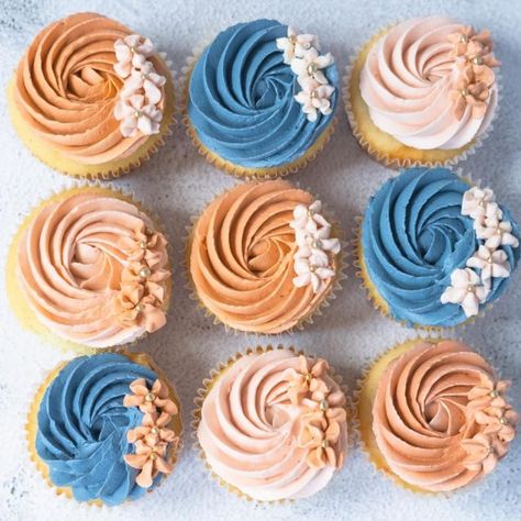 Party Cupcakes Decoration, Diy Cupcake Piping, Piping Swirls On Cupcakes, Easy Pretty Cupcakes, Cute Cupcake Icing Ideas, Cupcake Design Simple, Frosted Cupcakes Ideas, Quick Cupcake Decorating Ideas, Ganache Piping Ideas