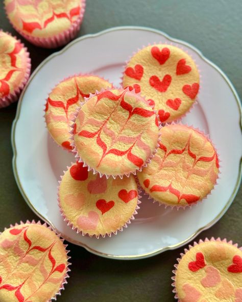 Valentine Chiffon Cupcakes — Oh Cakes Winnie Chiffon Cupcakes, Puff Pastries, Colorful Cupcakes, Cupcake Tins, Cookie Dough Balls, Cupcake Display, Cake Trends, Gel Food Coloring, Valentines Day Treats