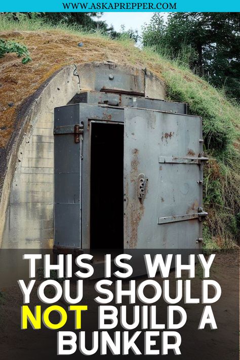 Earthship Home Plans, Underground Bunker Plans, Zombie Proof House, Apocalypse House, Underground Storm Shelters, Bunker Ideas, Luxury Bunkers, Survival Bunker, Building A Bunker