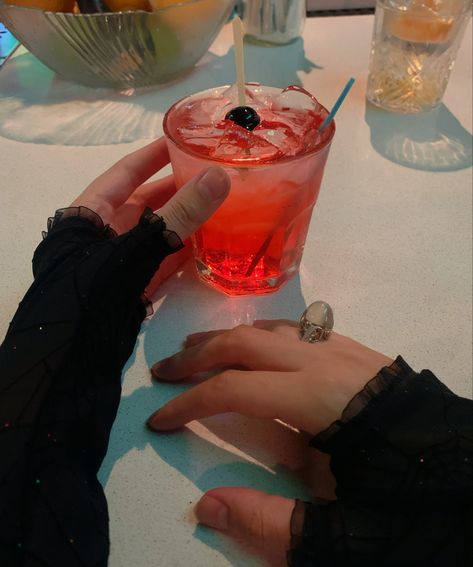 Dirty Shirley Aesthetic, Dirty Shirley Temple, Shirley Temples, Shirley Temple Drink, Dirty Shirley, 2024 Wallpaper, Trendy Winter Fashion, Trendy Winter, Shirley Temple