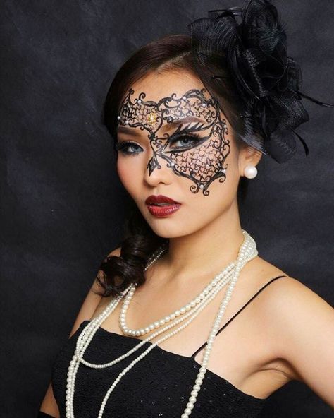 amp-pinterest in action Masquerade Makeup Ideas Simple, Easy Masquerade Makeup, Masquerade Make Up, Makeup For Masquerade Ball, Makeup Masquerade Mask, Masquerade Ball Hairstyles With Mask, Face Painting Mask Masquerade, Masquerade Party Hairstyles, Masquerade Hair Ideas