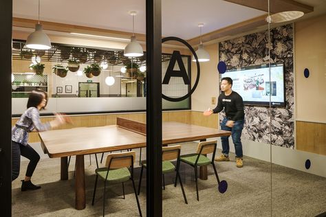 A Tour of WeWork - Yan'An Dong Lu - Officelovin' - another meeting room/ping pong room. Speckled Carpet, Ping Pong Room, Table Tennis Room, Meeting Room Table, Office Vibes, Office Pantry, Office Signage, Commercial Office Space, Table Room