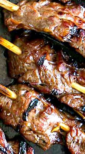 Steak Skewers, Marinated Skirt Steak, Seared Salmon Recipes, Skirt Steak Recipes, Grilled Skirt Steak, Fruit Kebabs, Grilled Steak Recipes, Kabob Recipes, Skewer Recipes