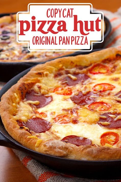 Pizza Hut Crust, Pizza Hut Dough Recipe, Pizza Hut Dough, Pizza Hut Recipe, Copycat Pizza Hut, Pizza Hut Pan Pizza, Pan Pizza Recipe, Resep Pizza, Deep Dish Pizza Recipe