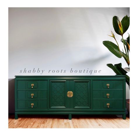 Boy Dresser, Green Dresser, Dresser Redo, Revamp Furniture, Long Dresser, Green Furniture, Chinoiserie Style, Vintage Mid Century Modern, Bedroom Furniture Dresser