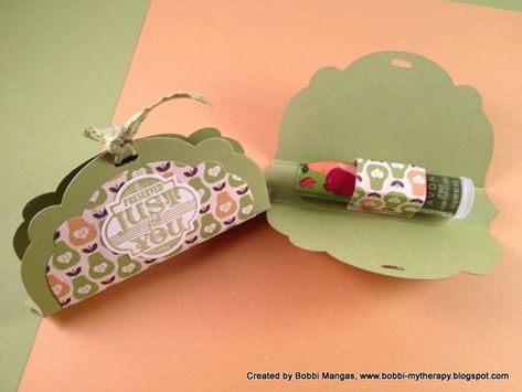 Pal Guest Stamper: Bobbi M. - Stampin' Up! Demonstrator - Mary Fish, Stampin' Pretty Blog, Stampin' Up! Card Ideas & Tutorials Templat Amplop, Makeup Christmas Gifts, Lip Balm Packaging, Mary Fish, Stampin Pretty, Lip Balm Holder, 3d Paper Crafts, Craft Sale, Gift Card Holder