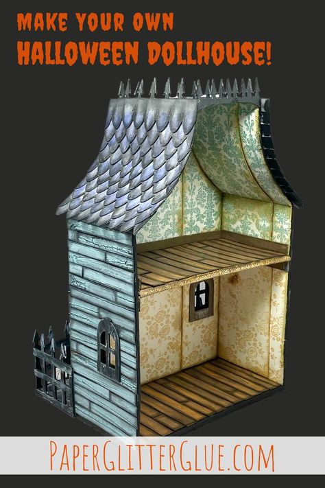 Cardboard dollhouse with wallpaper inside and an arches roof with a widows walk. Diy Halloween Village, Halloween Haunted House Diy, Halloween Dollhouse, Halloween Diorama, Cardboard Dollhouse, Haunted House Diy, Dollhouse Halloween, Baba Jaga, Haunted Dollhouse