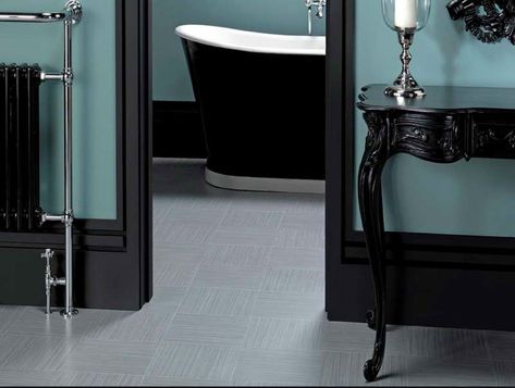 If we did black baseboards in our next house, I would love this bathroom with chrome accent Bathroom Black Floor, Black Floor Paint, Black Baseboards, Black Trim Interior, Paint Bathroom, Floor Paint Colors, Vinyl Flooring Kitchen, Black Molding, Baseboard Trim