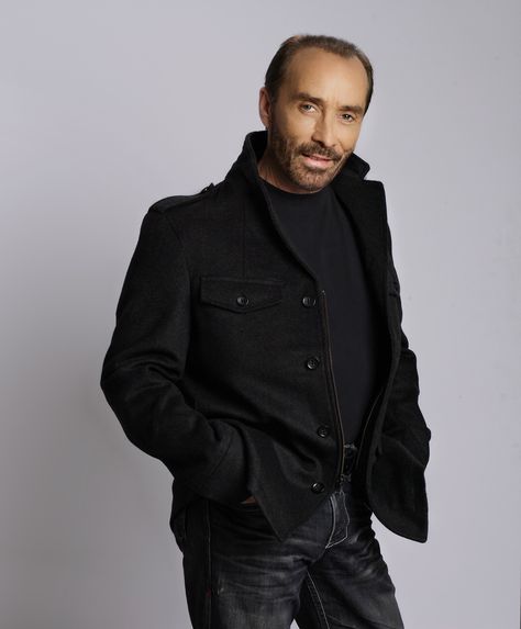 Interview with Lee Greenwood by Dr Nancy Berk for Parade.com Easy To Read Bible, Lorrie Morgan, Lee Greenwood, Johnny Mathis, Only Song, American Gods, Music Promotion, Country Stars, Adam Sandler