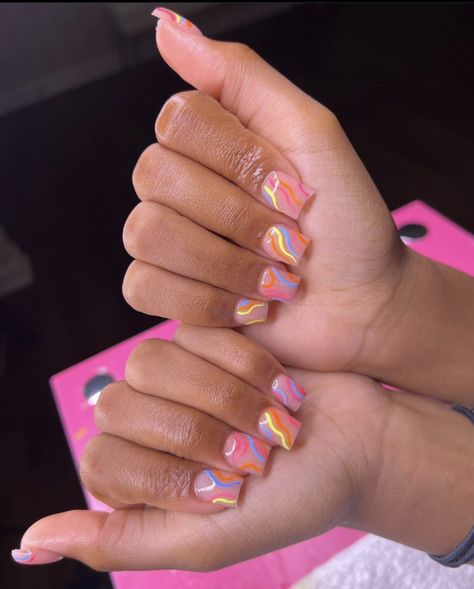 Short Freaknik Nails, Spring Nails 2024 Black Women, Short Square Acrylic Nails Colorful, Colorful Medium Acrylic Nails, Short Nails Ideas Colorful, Spring Square Nails Short, Colorful Short Square Nails, Braiders Nails Set Short, Colorful Short Acrylic Nails