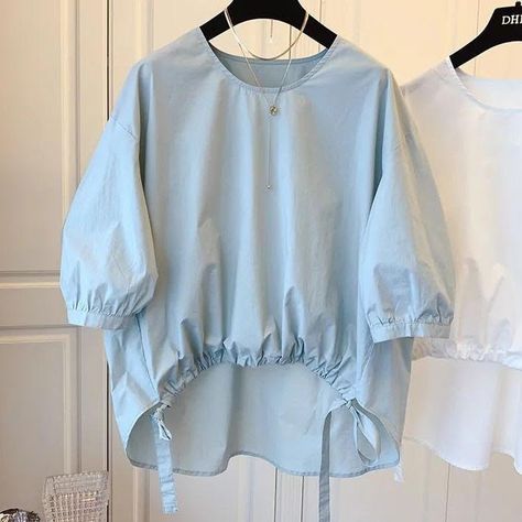 Blouse Casual Fashion, Shirt Korean, Fashion Top Outfits, Quick Outfits, Loose Top, Pleated Blouse, Stylish Dress Book, Easy Trendy Outfits, Fesyen Hijab