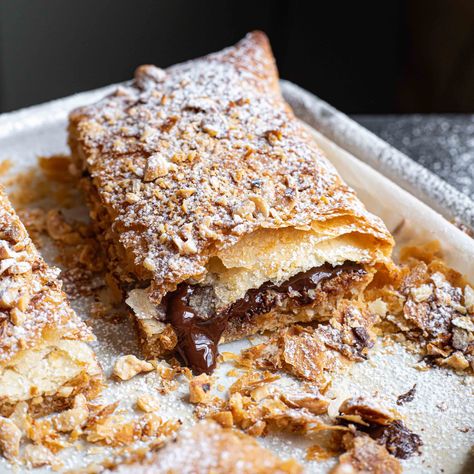 Heaven in a dessert. This moreish pud has everything: chocolate, butter and toasted hazelnuts. Not to mention, it's good for brunch, too. Autumn Baking Ideas, Hazelnut Croissant, Everything Chocolate, 2024 Meals, Autumn Baking, Autumn 23, Hazelnut Chocolate, Biscuit Bake, Chocolate Croissant