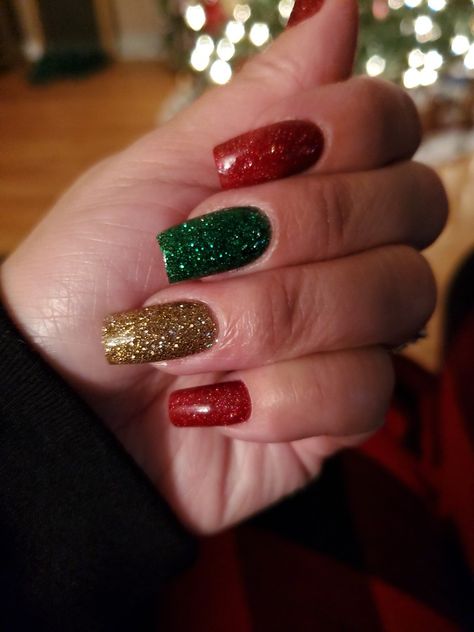 Green And Red Christmas Nails Gold Glitter, Green Red And Gold Christmas Nails, Bright Red Nails Christmas, Red And Green Sparkle Christmas Nails, Red Green Glitter Nails, Red Green Silver Nails, Christmas Multicolor Nails, Green Red And Gold Nails, Multi Colored Christmas Nails